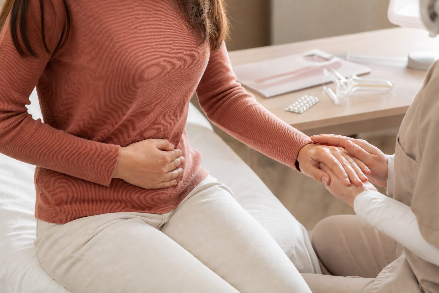 Traitements de la fausse couche : surveillance, médicaments ou aspiration